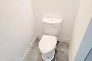 631 Executive Center Dr, West Palm Beach, FL 33401 - Photo 17