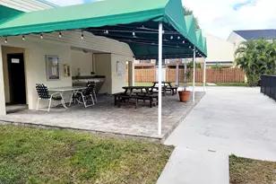 631 Executive Center Dr, West Palm Beach, FL 33401 - Photo 25