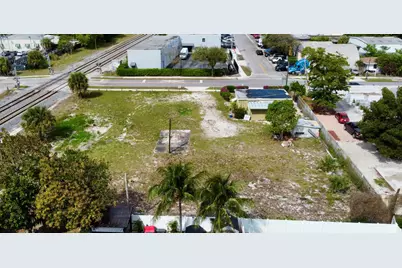 198 SE 4th Street, Delray Beach, FL 33483 - Photo 5