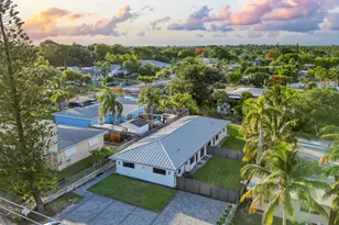 303/305 De Carie St, Delray Beach, FL 33444 - Photo 3