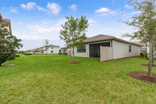 8202 Cadre Noir Rd, Lake Worth, FL 33467 - Photo 23