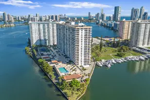 290 174th St, North Miami Beach, FL 33160 - Photo 7