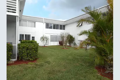 3322 Cynthia Lane #106, Lake Worth Beach, FL 33461 - Photo 3