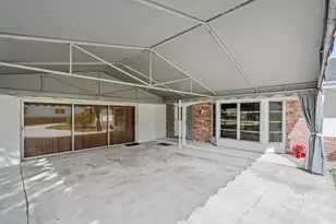 4705 Holly Dr, Palm Beach Gardens, FL 33418 - Photo 5