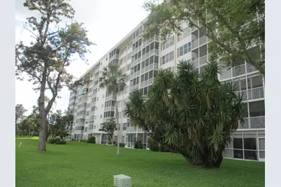 3300 N Palm Aire Drive #306, Pompano Beach, FL 33069 - Photo 3