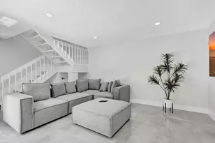 355 Prestwick Cir, Palm Beach Gardens, FL 33418 - Photo 13