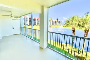 102 Half Moon Cir, Hypoluxo, FL 33462 - Photo 17