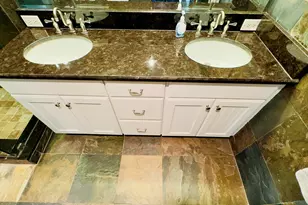 102 Half Moon Cir, Hypoluxo, FL 33462 - Photo 31