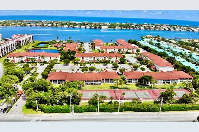 102 Half Moon Circle #F2, Hypoluxo, FL 33462 - Photo 3