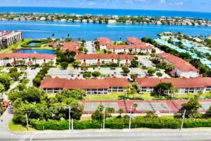 102 Half Moon Cir, Hypoluxo, FL 33462 - Photo 3