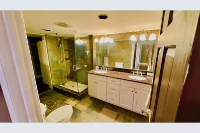 102 Half Moon Circle #F2, Hypoluxo, FL 33462 - Photo 45