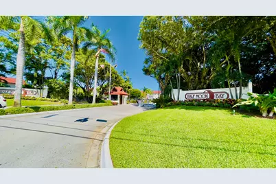 102 Half Moon Circle #F2, Hypoluxo, FL 33462 - Photo 13