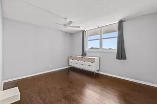 5700 NW 2nd Ave, Boca Raton, FL 33487 - Photo 11