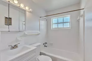 451 Silver Beach Rd, West Palm Beach, FL 33403 - Photo 25