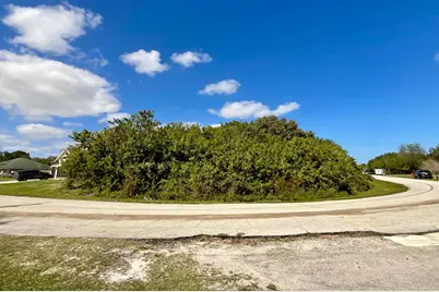 4674 SW Masefield Street, Port Saint Lucie, FL 34953 - Photo 5