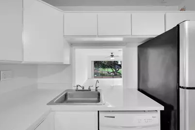 4718 NW 82nd Avenue #1706, Lauderhill, FL 33351 - Photo 7