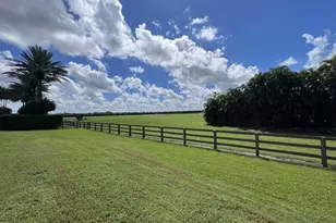 3585 Aiken Ct, Wellington, FL 33414 - Photo 5