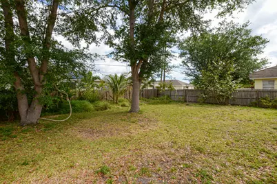 557 SW Baoy Avenue, Port Saint Lucie, FL 34953 - Photo 29