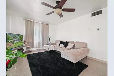 657 Ave C SW, Winter Haven, FL 33880 - Photo 11