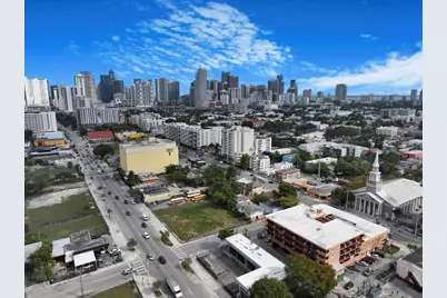 29 SW 9th Avenue, Miami, FL 33130 - Photo 3