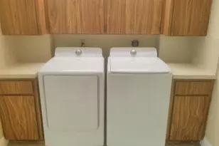 3710 Whitehall Dr, West Palm Beach, FL 33401 - Photo 17