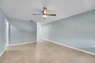 302 W Arbor Ave, Port Saint Lucie, FL 34952 - Photo 5