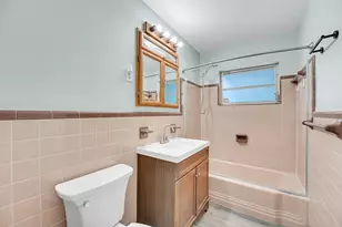 302 W Arbor Ave, Port Saint Lucie, FL 34952 - Photo 15