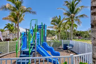 107 Royal Palm Cir, Tequesta, FL 33469 - Photo 39