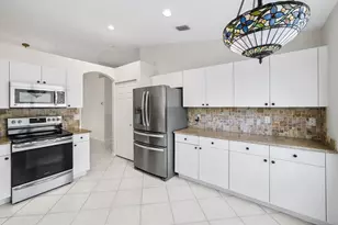 7569 Las Cruces Ct, Boynton Beach, FL 33437 - Photo 9