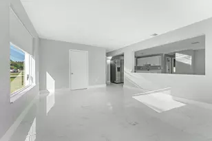 157 NE 6th Ct, Deerfield Beach, FL 33441 - Photo 5