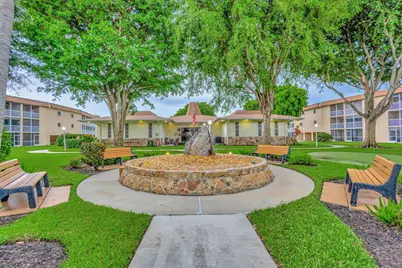 400 Village Green Circle W #212, Lake Worth Beach, FL 33461 - Photo 29
