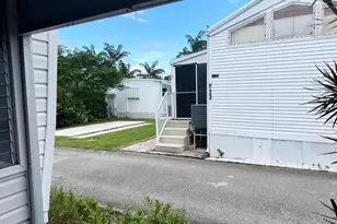 23 Hibiscus Dr, Briny Breezes, FL 33435 - Photo 11