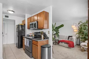 3500 Blue Lake Dr, Pompano Beach, FL 33064 - Photo 11