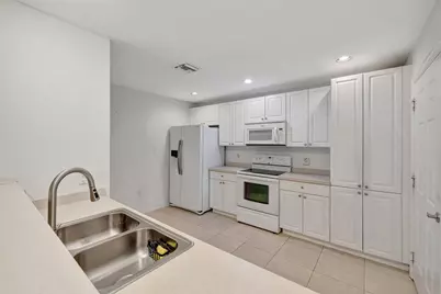 1804 E Sanderling Lane #B, Fort Pierce, FL 34982 - Photo 13