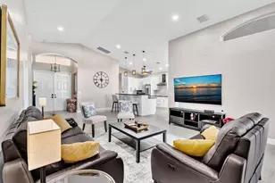 9989 Torino Dr, Lake Worth, FL 33467 - Photo 5