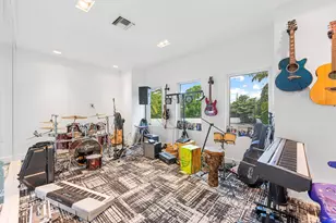 7047 San Sebastian Cir, Boca Raton, FL 33433 - Photo 27