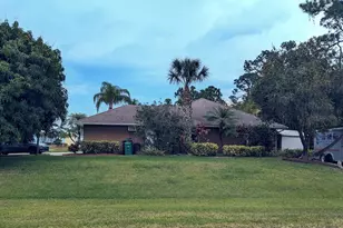 2312 SW Kent Cir, Port Saint Lucie, FL 34953 - Photo 3