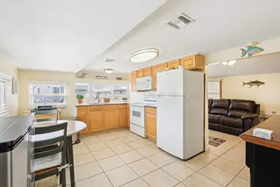 307 Nettles Boulevard, Jensen Beach, FL 34957 - Photo 9