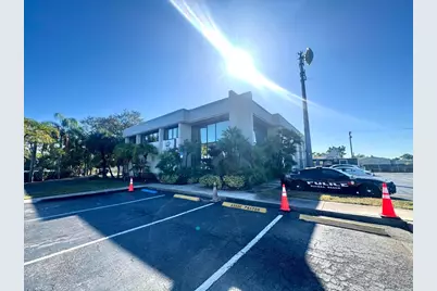 4119 W Blue Heron Boulevard #23, Riviera Beach, FL  - Photo 3