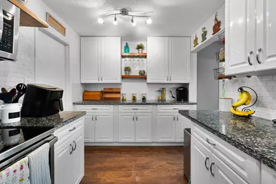 2105 Alfred Drive Drive SW, Boynton Beach, FL 33426 - Photo 11