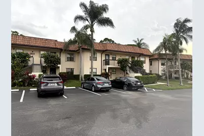 7190 Golf Colony Court #105, Lake Worth, FL 33467 - Photo 3