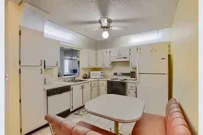 9244 Flynn Circle #4, Boca Raton, FL 33496 - Photo 5