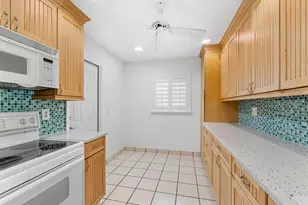 2198 SW 12th Ave, Boynton Beach, FL 33426 - Photo 17