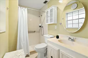 603 Laconia Cir, Lake Worth, FL 33467 - Photo 11