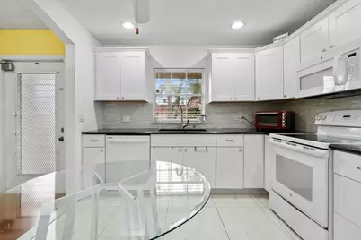 603 Laconia Circle, Lake Worth, FL 33467 - Photo 3