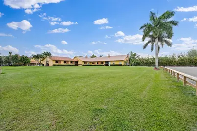 11861 Hawk Hollow, Wellington, FL 33449 - Photo 9