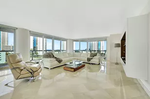 16400 Collins Ave, North Miami Beach, FL 33160 - Photo 5