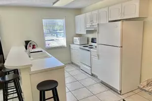 621 NE 3rd Ave, Delray Beach, FL 33444 - Photo 5