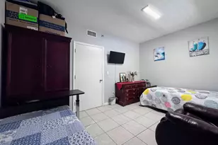 900 N 24th Ave, Hollywood, FL 33020 - Photo 5