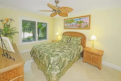 885 NE Mulberry Drive, Boca Raton, FL 33487 - Photo 17